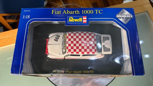 Fiat Abarth 1000 TC 999 Revell 08836 1:18 coche escala diecast - Imagen 2 de 2