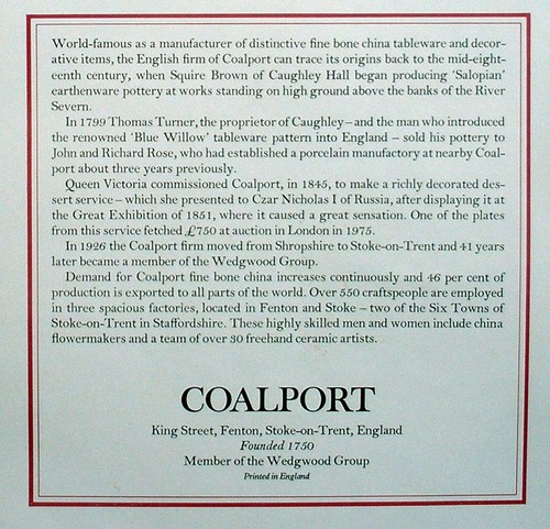 Vintage 9" COALPORT Bone China 1976 Christmas Plate Gold Border 1st Issue - Picture 7 of 10