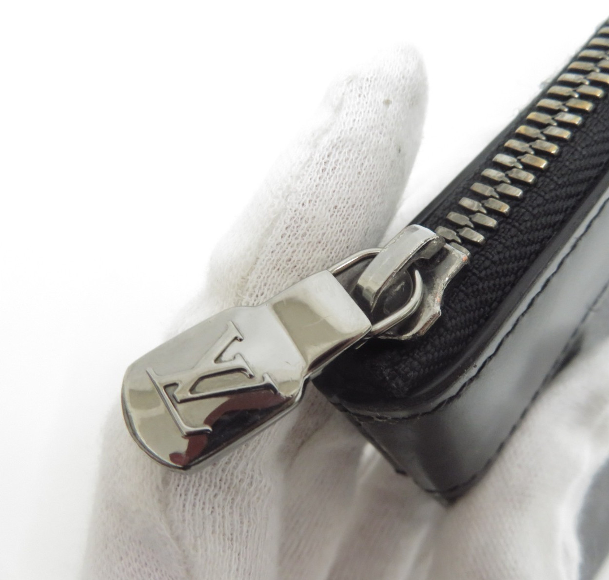 Authentic LOUIS VUITTON Monogram Eclipse Discover… - image 13