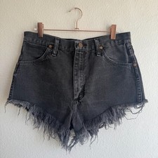 Wrangler 90's Vintage Cowboy Cut High Rise Frayed Hem Jean Shorts in Black Denim