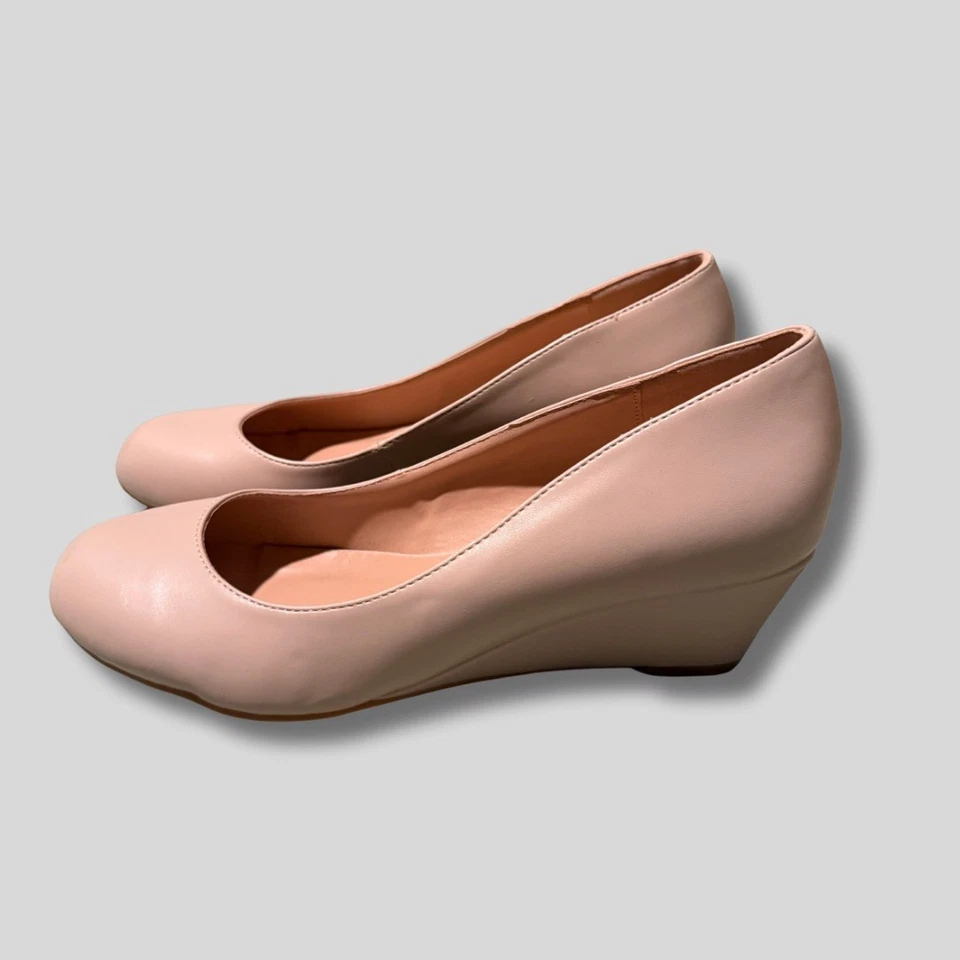 Женские бежевые кожаные туфли на танкетке на каблуке Journee Collection размер 8 - Изображение 2 из 4