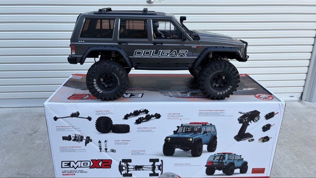 CROSS RC 1/8 Cherokee Jeep EMO X2 Crawler RTR Gunmetal Rare RC Car