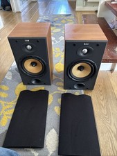 B and W speakers dm601 s2. Bookshelf speakers. Wood effect.