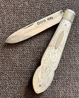 CUCHILLO ANTIGUO ANTIGUO VINTAGE DE PERLAS Y PLATA ESTERLINA PARA FRUTAS