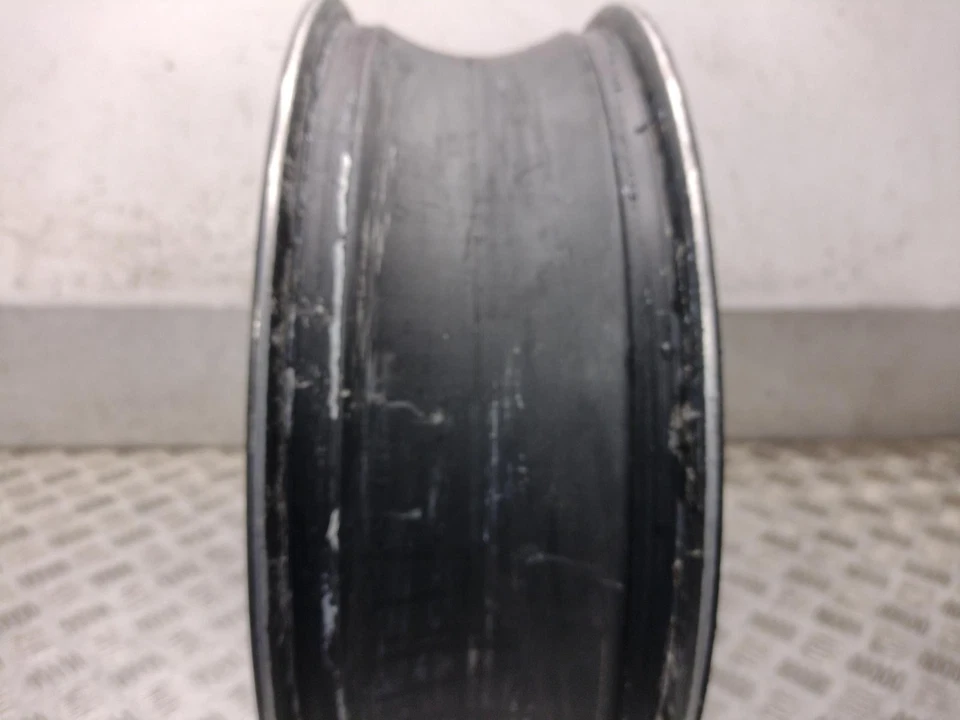 HONDA CBF1000 S WHEEL straight wheel but does have marks on the edge  '15 — 第 4/4 张图片