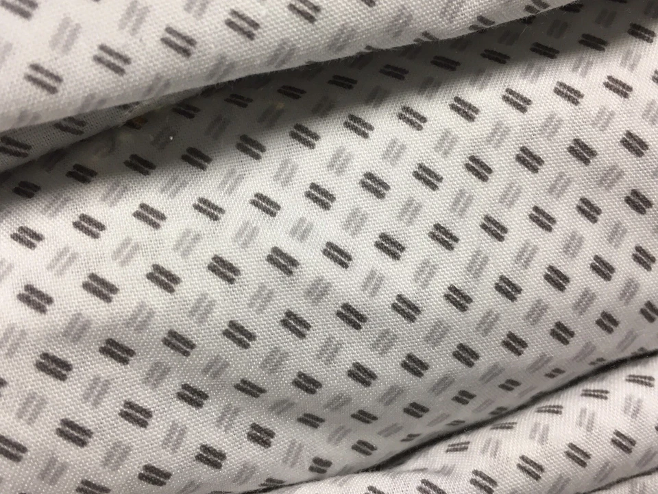 Envío Gratis Tommy Hilfiger QUEEN 4p Juego de Sábanas Refinado Pequeño Gris Estampado Gráfico Nuevo en Paquete Foto 4 de 4