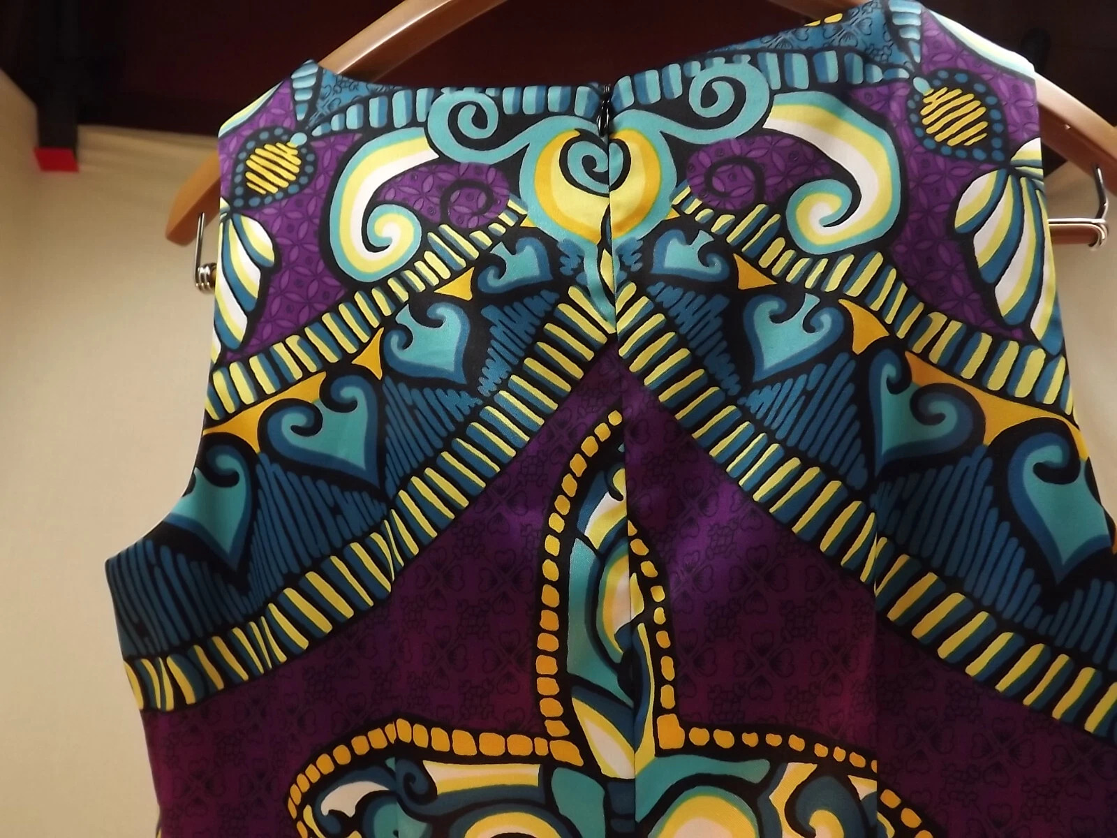 ALYX PETER MAX STYLE PRINT Wm. Espositore negozio 10 abiti hippy retro hawaiano halloween