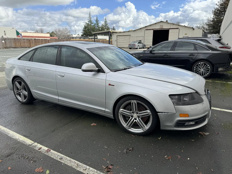 Tanque de combustível usado serve: 2010 Audi A6 grau A - Imagem 2 de 4