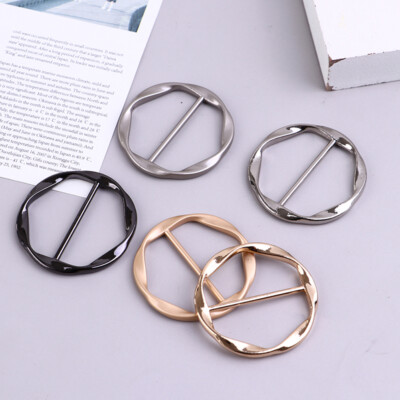 Runde elegante T-Shirt Clips Schalschnallen T-Shirt Clip Ring Kleidung Zubehör