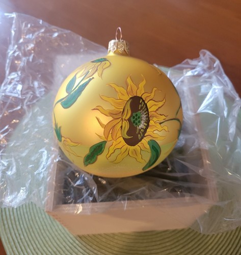 SUNFLOWER Glass ORNAMENT/Handpainted/Numbered - Picture 3 of 6