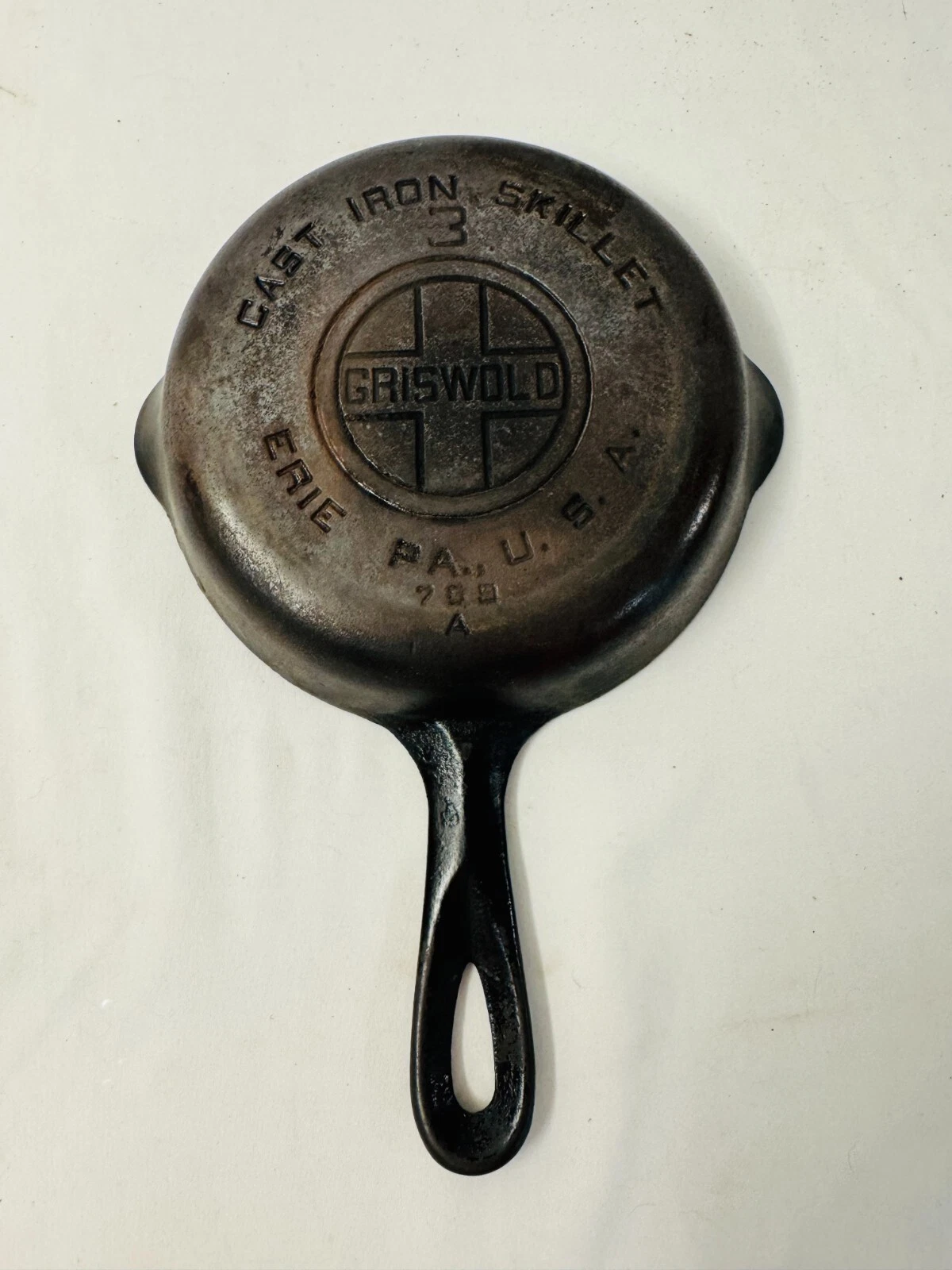Old Vtg GRISWOLD Cast Iron #3 Frying Pan Skillet #709 Made In The USA