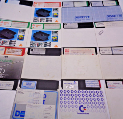 COMMODORE 64/128 -- 16 USED DISCS - WYSIWYG #19