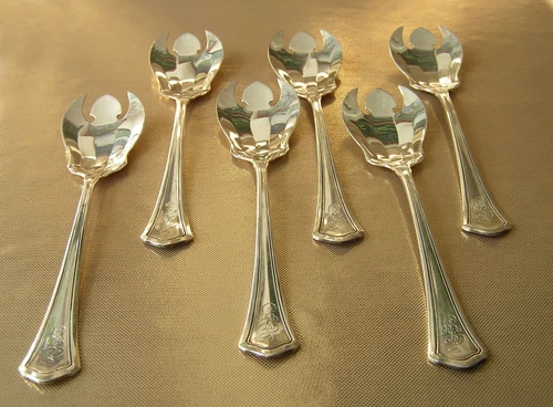 WALLACE STERLING SILVER SET OF 6 ICE CREAM FORKS ca.1910