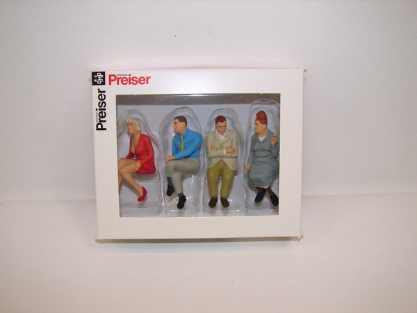 Preiser Ii 45123 - Sitzende Reisende, 4 Figuren (Spur G, 1:22,5) Neuware-image