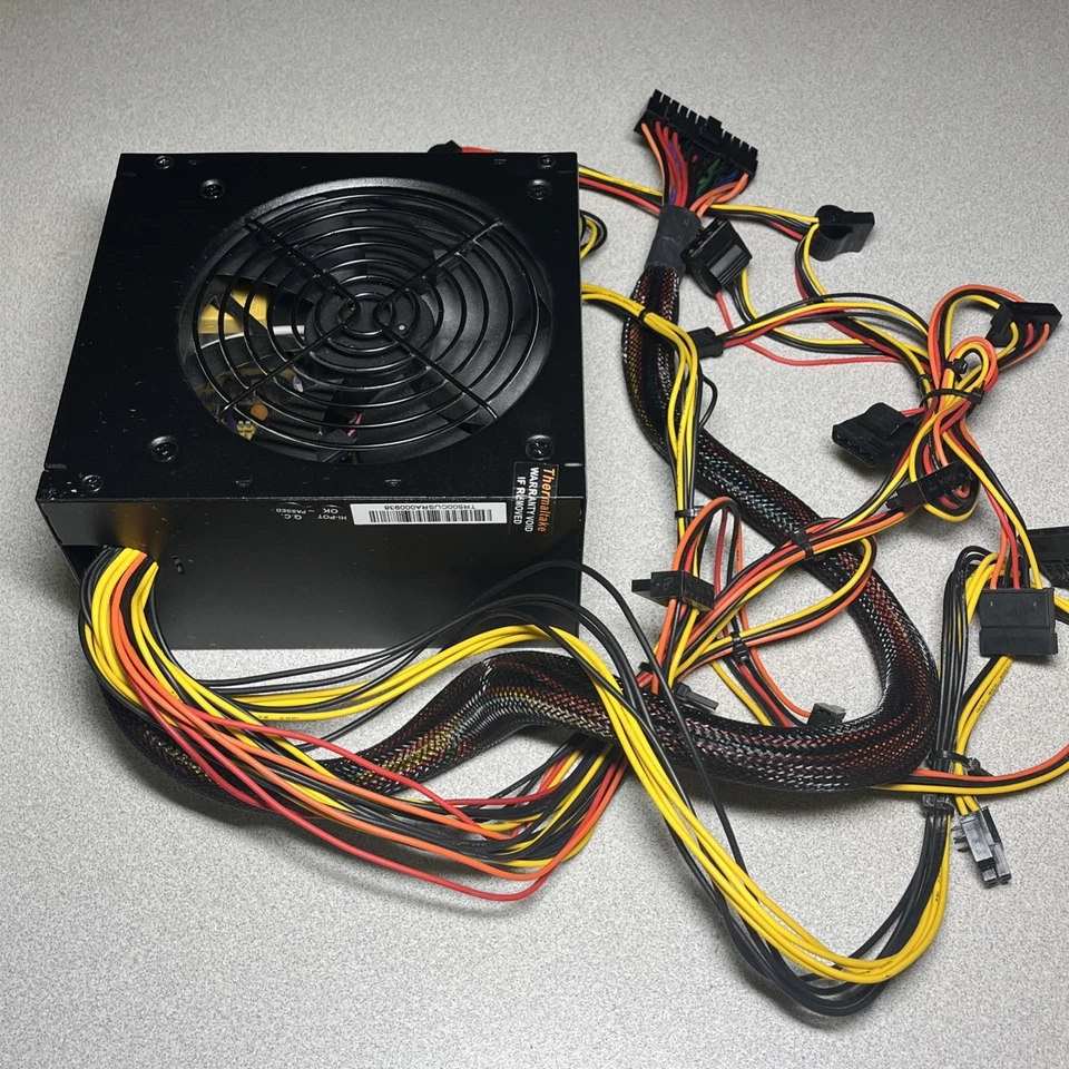 Thermaltake TR2 500W ATX 12V Power Supply Model: TR2-500NL2NC - Image 4 of 4
