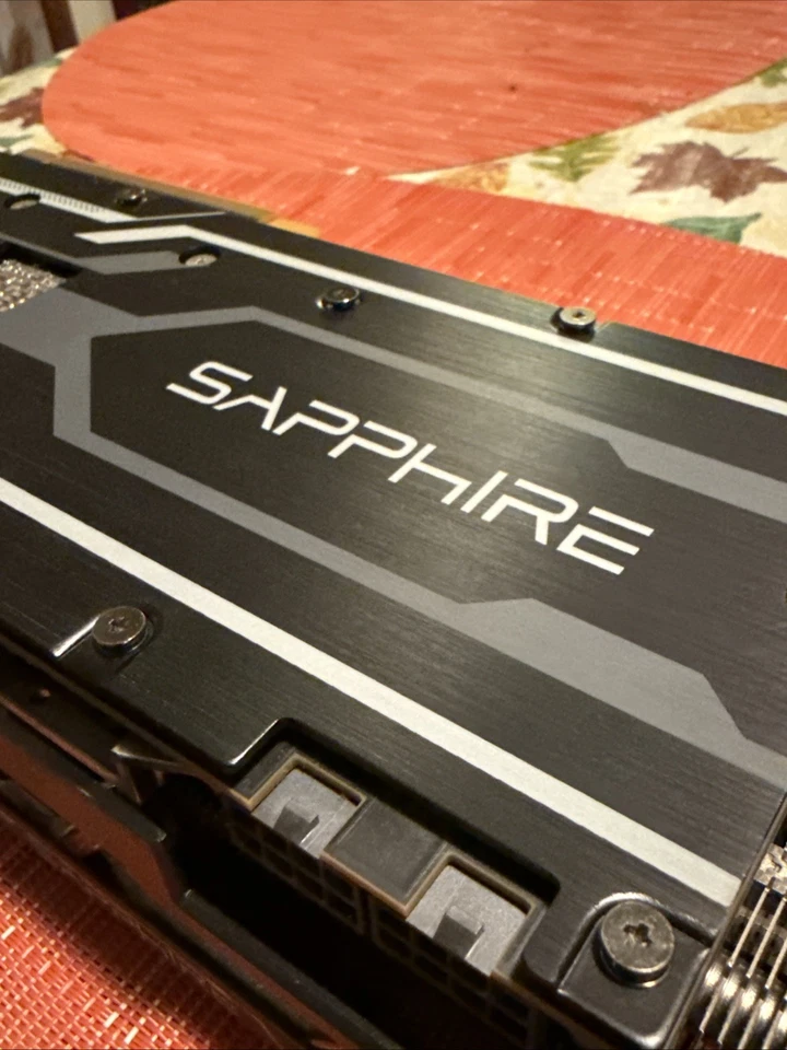 Sapphire Nitro R9 390 Tri-X OC Graphics Card 8GB GDDR5, 3-Fan Tri-X - Image 3 of 3