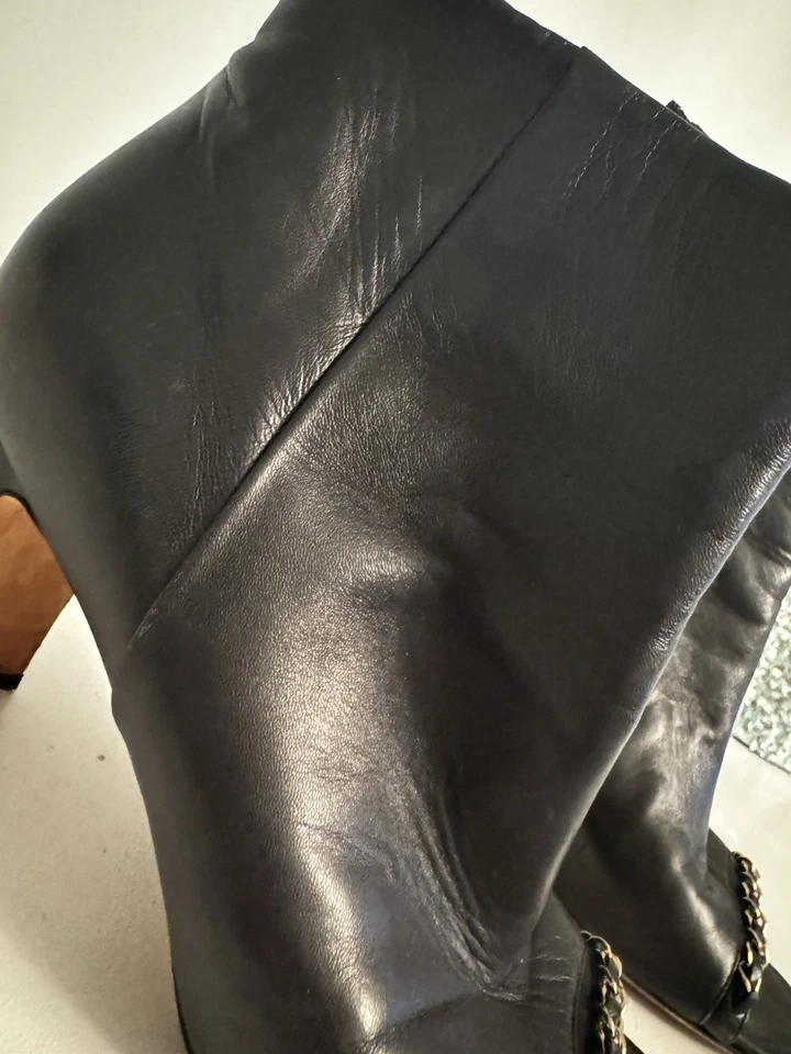Chanel Negro Piel de Cordero Peep-Toe Botines Corte Cadena Tacón CC Talla 39 Hecho en Italia Foto 4 de 4