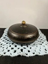 Vtg or Antique(?) round metal box/ Box for sewing utensils with lid