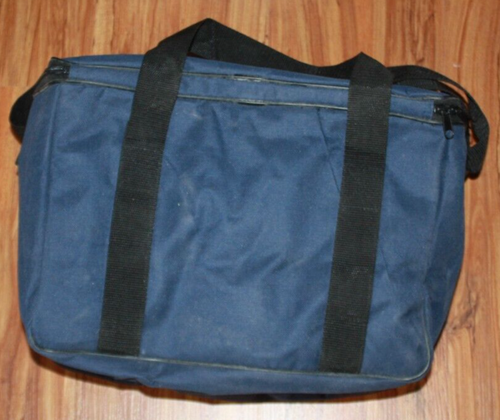 Navy Blue Budlight Lined 15 Can Cooler Bag Like New - Picture 6 of 7