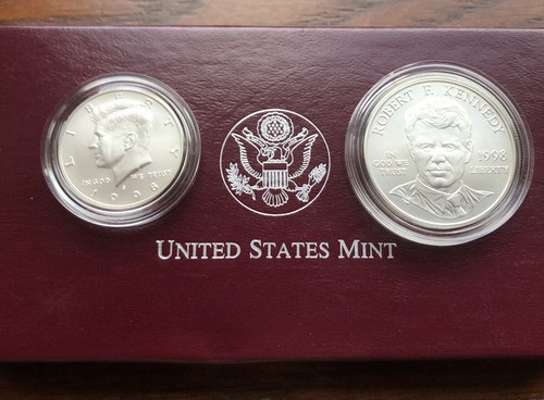 1998 Kennedy Collector's set: RFK silver dollar and Matte Finish JFK half dollar - Picture 3 of 8
