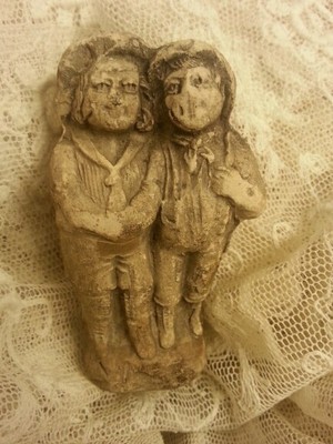 Antique-Figure-Odd-Doll-Siamese-Frozen-Miniature-Strange-Time-Worn-Old