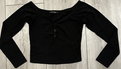 STYLIVE Cropped Top Womens Small Black Ribbed 3 Faux Button Closure Long Sleeve