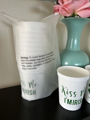 NWT Kiss Me I’m Irish St. Patrick’s Day Party Cups 12 count White Green 12oz - Picture 4 of 7
