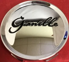 ONE USED GIOVANNA WHEELS CHROME CENTERCAP P/N 020K74-1 13367