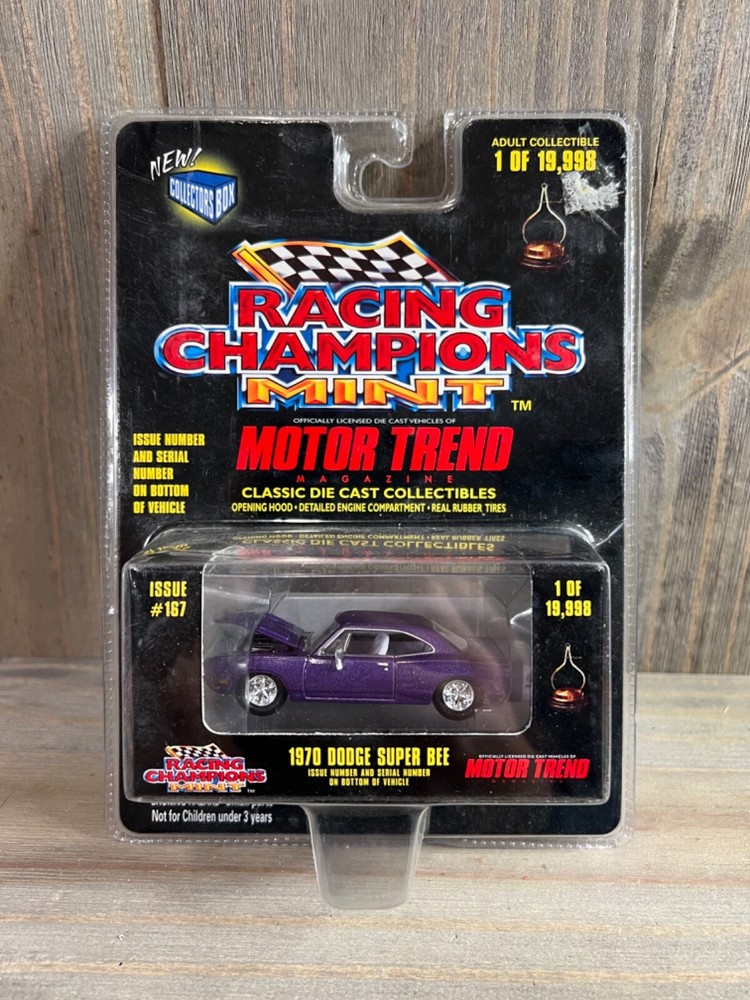 Racing Champions Mint Motor Trend 1970 Dodge Super Bee Issue #167 Purple xploraf