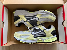 Nike Air Zoom Vomero 5 Men s Low Top Sneaker ...
