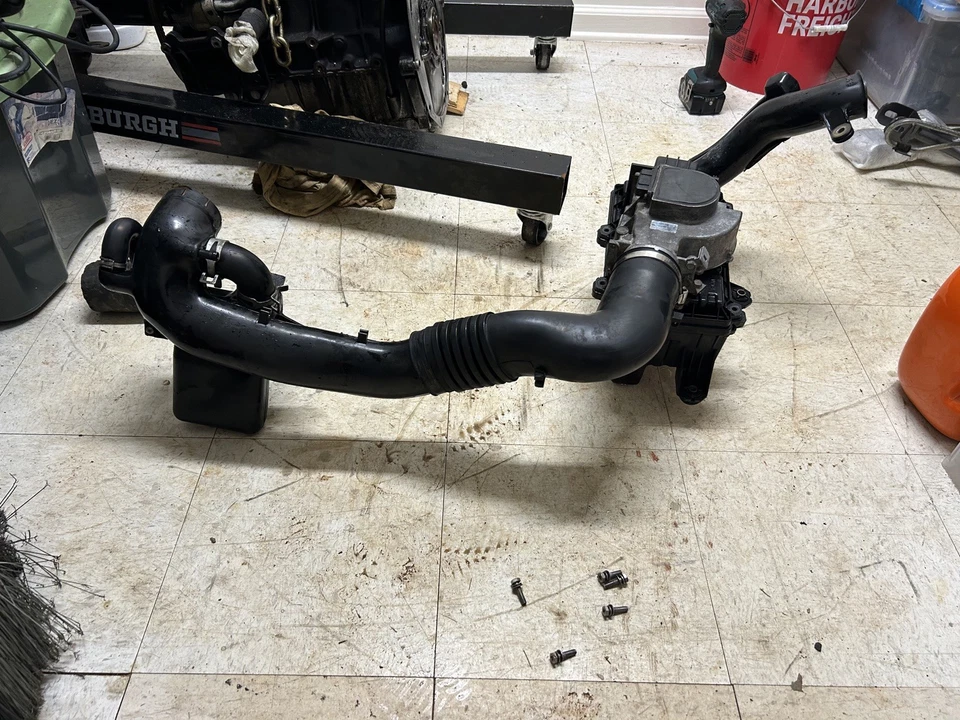 90-93 Mazda Miata NA6 MAF w/ complete OEM Air Intake Assembly AFM - Image 3 of 4