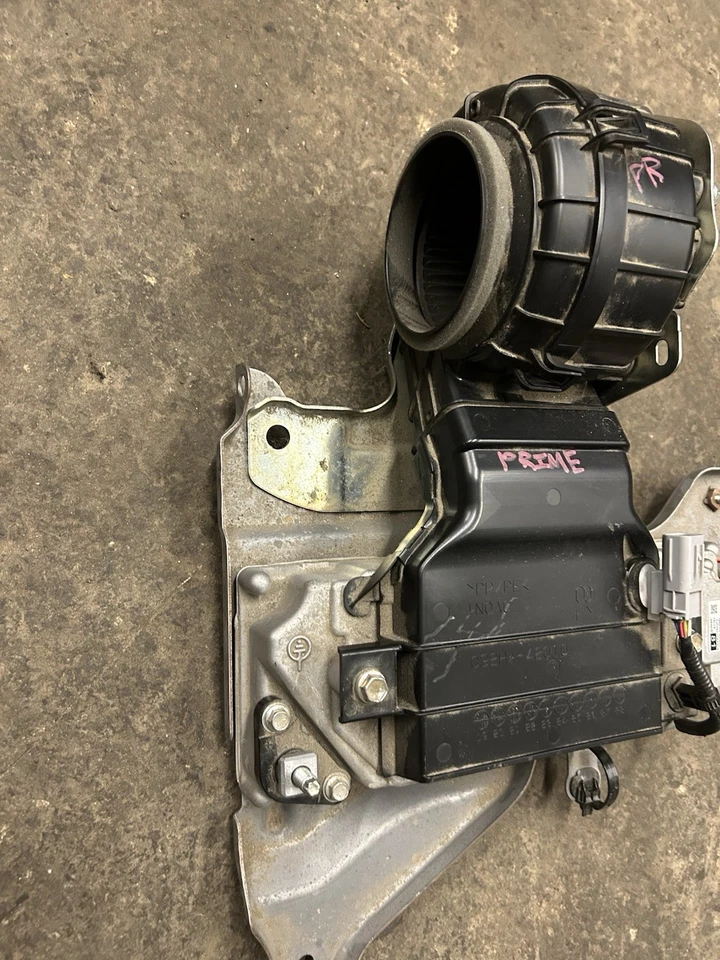 Toyota RAV4 LEXUS NX 2021 2022 híbrido convertidor de voltaje y ventilador G9270-42060 OEM Foto 4 de 4