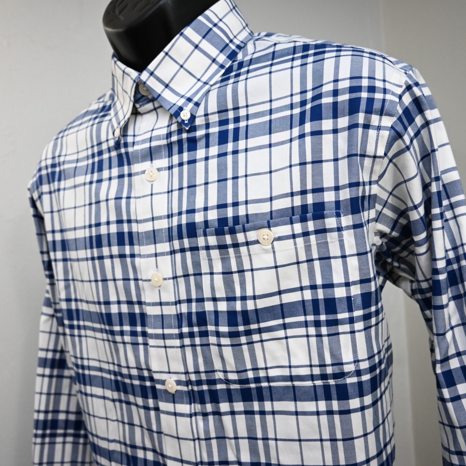 Orvis Wrinkle Free Stretch Button Up Dress Shirt … - image 1