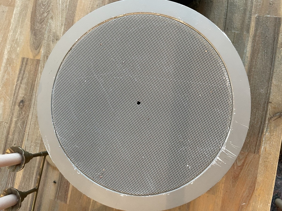2 Bose Freespace DS 100F Flush-Mount In-Ceiling 100W Loudspeaker