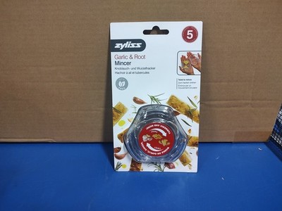 Zyliss Garlic & Ginger Mincer Twist Manual Crusher BPA-Free Clear   New  