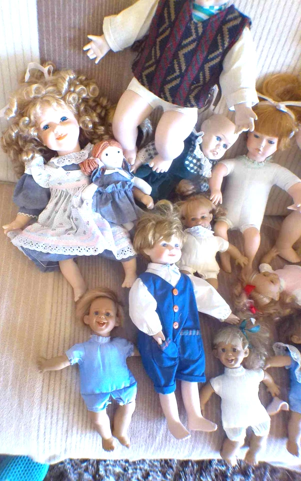 Konvolut Puppen, Puppendoktor, Ersatzteile,Perücken, Porzellankopf/Arme/Beine - Bild 2 von 4