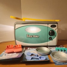 VTG 2003 Hasbro Easy Bake Oven, Model 35230 Pistachio. Tested And WORKS 