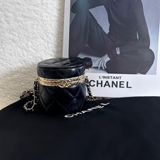 Chanel Vanity Case Lambskin Quilted Chain Crossbody Shoulder Bag Black Authentic