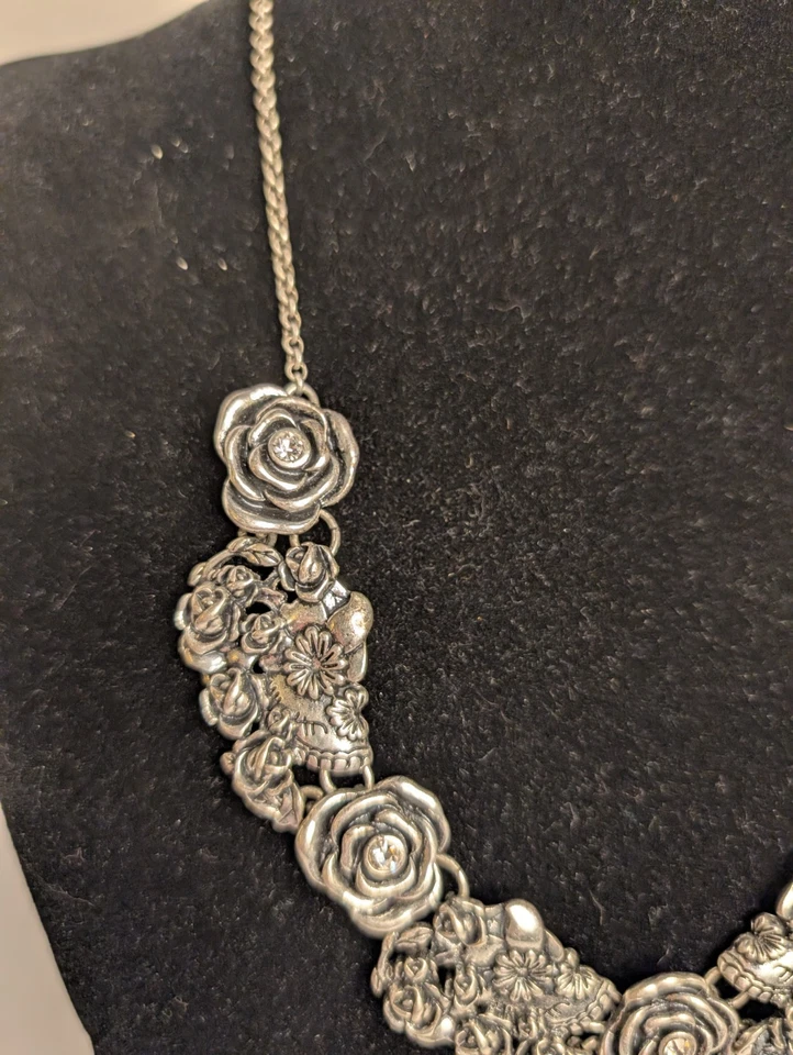Collar Harley Davidson Rosa Calavera Cristal Flor Plata Usado Foto 2 de 4