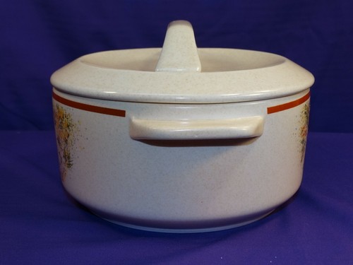 LENOX TEMPER-WARE MAGIC GARDEN COVERED CASSEROLE FREEZER-OVEN-TABLE-DISHWASHE - Picture 2 of 7