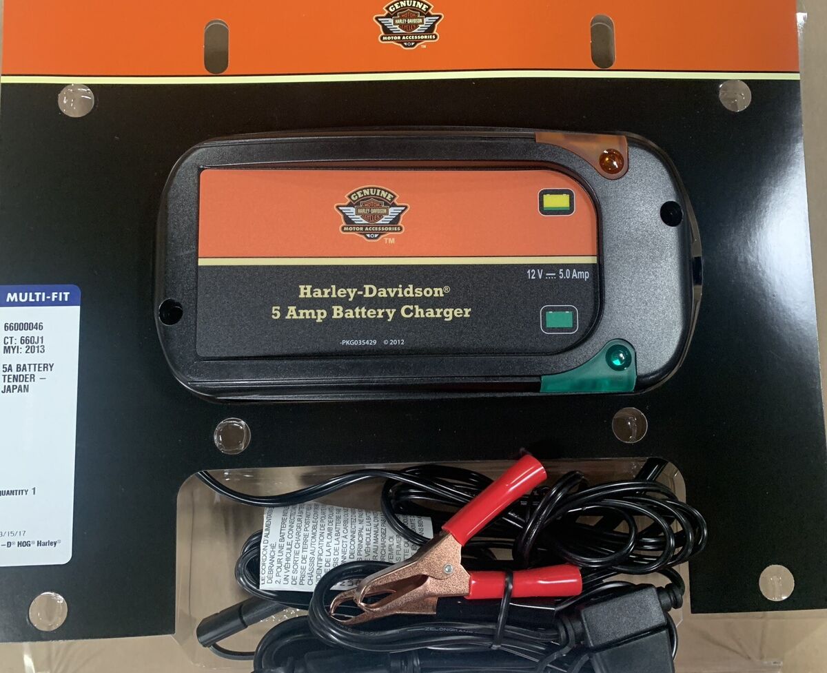 Harley-Davidson 1 Amp Battery Charger 66000304 For 12V or Harley-Davidson 1 Amp Battery Charger 66000304 For 12V or