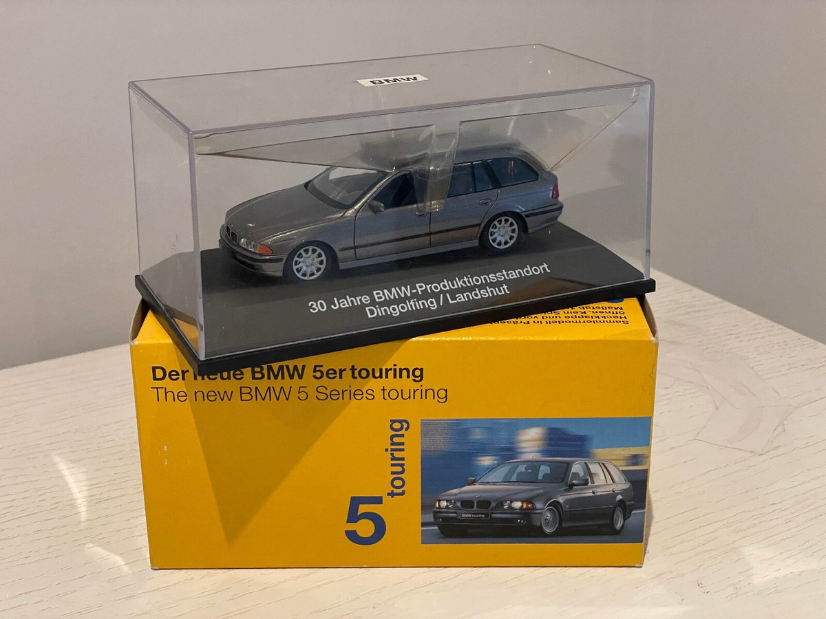 アテッサ新作モデル 5er BMW 1/43 Touring ディーラー特注 ツーリング 5シリーズ 乗用車