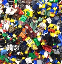 LEGO LOT OF 10 RANDOM MINIFIGURES W/ ITEMS GREAT VARIETY PEOPLE TOY FIGURES MIX