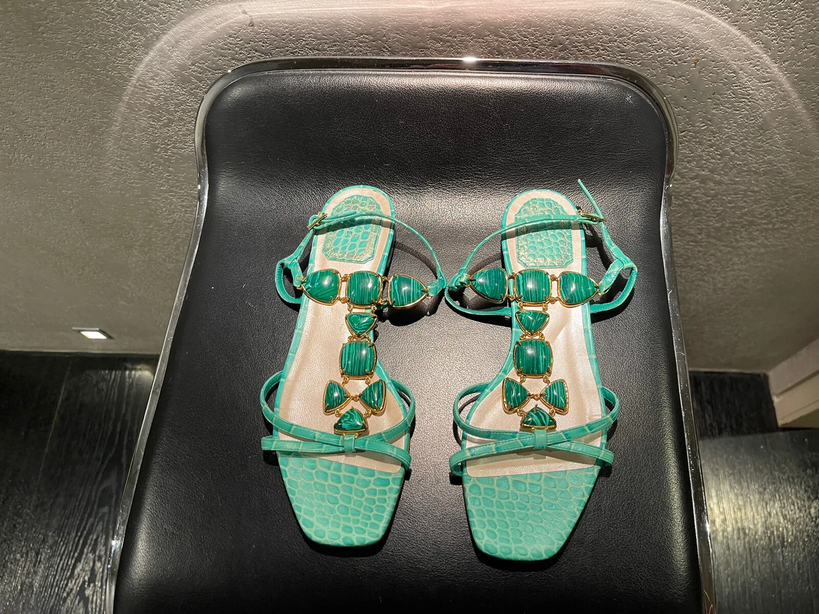 Sandales en cuir Christian Dior, taille : 37