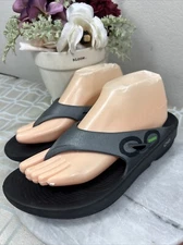 Oofos Oofoam Flip Flop Sandals Reduces Impact Comfort Unisex Size EU 40 US M7 W9