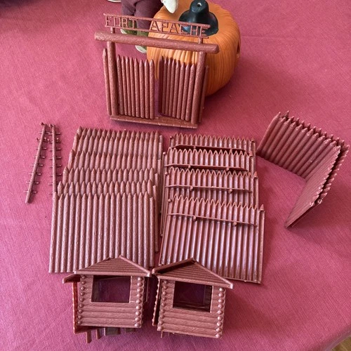 Marx Rin Fort Apache Playset Stockade Walls