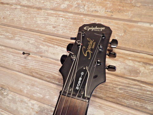 Epiphone Special SG Model Guitar Black Satin By Gibson With - THE COFFIN CASE - Picture 9 of 22