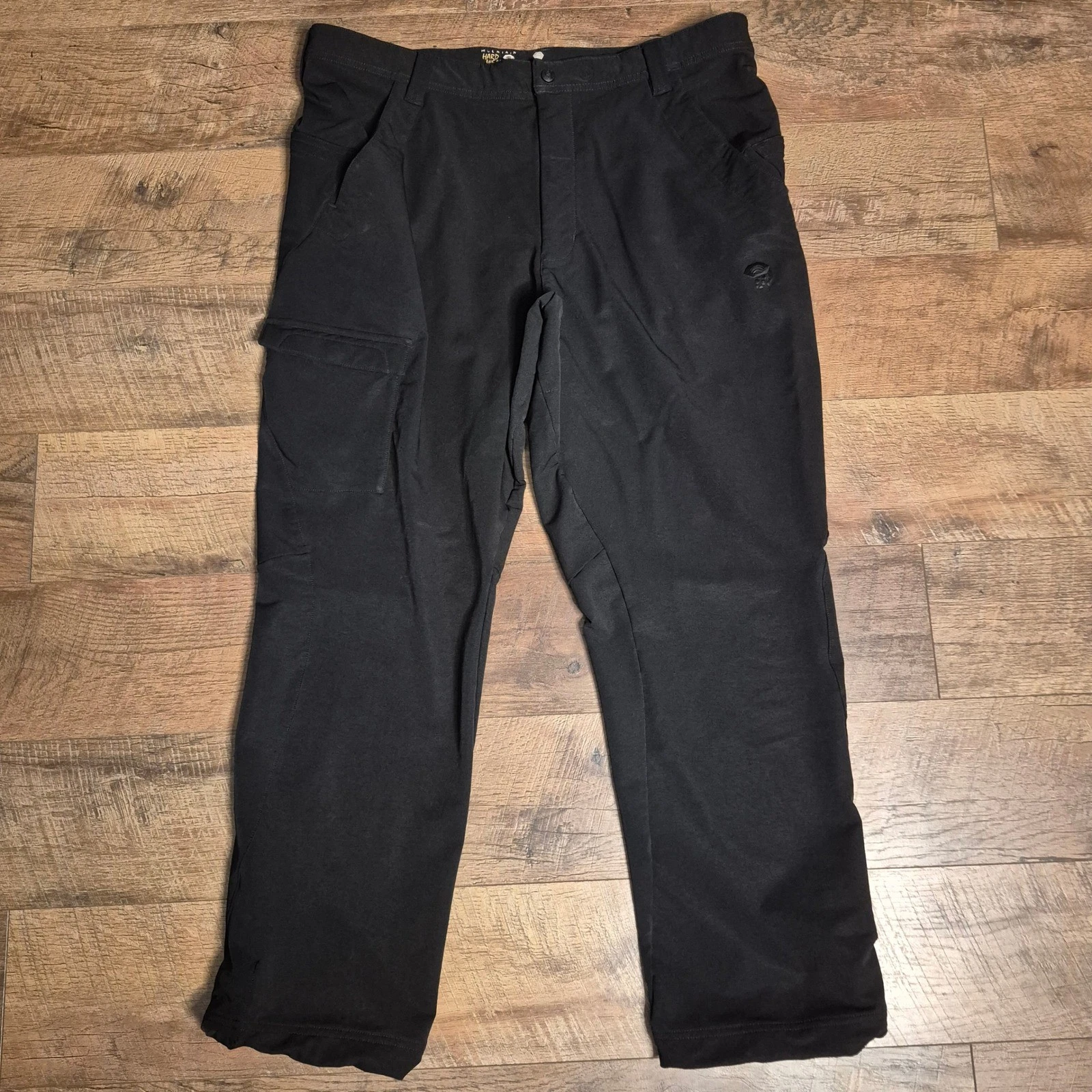 Mountain Hardwear OM1543 Hiking Pants Black Mens XL Short Cargo Pocket