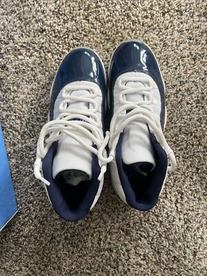 Jordan 11 Win like 82 size 8.5