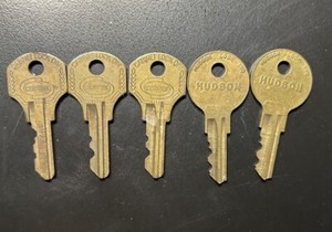 Vintage Keys by Hudson and Corbin Set of  5 - 1.5” File Cabinet/Desk/Lockbox?